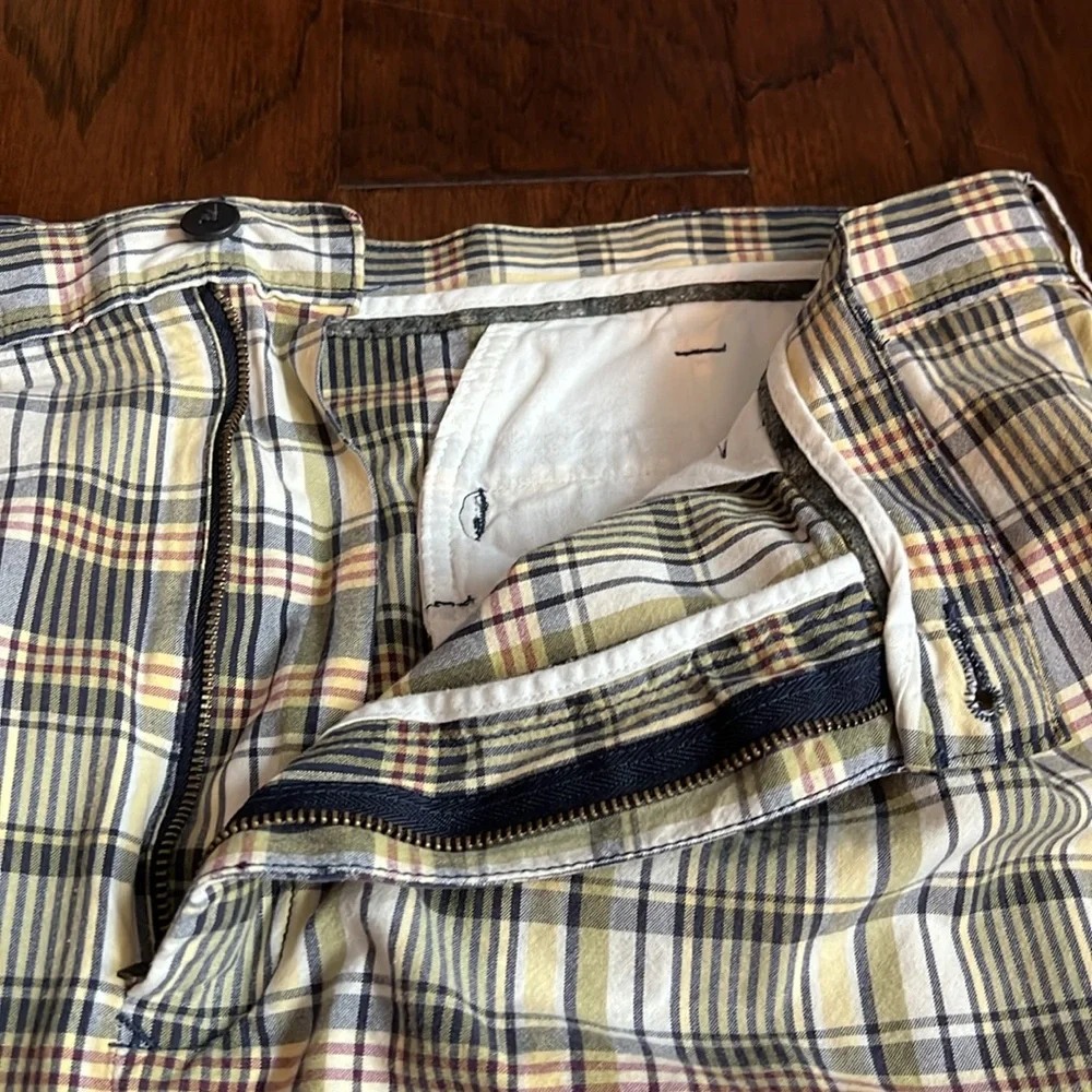 Men's Plaid Shorts - Tan and Black